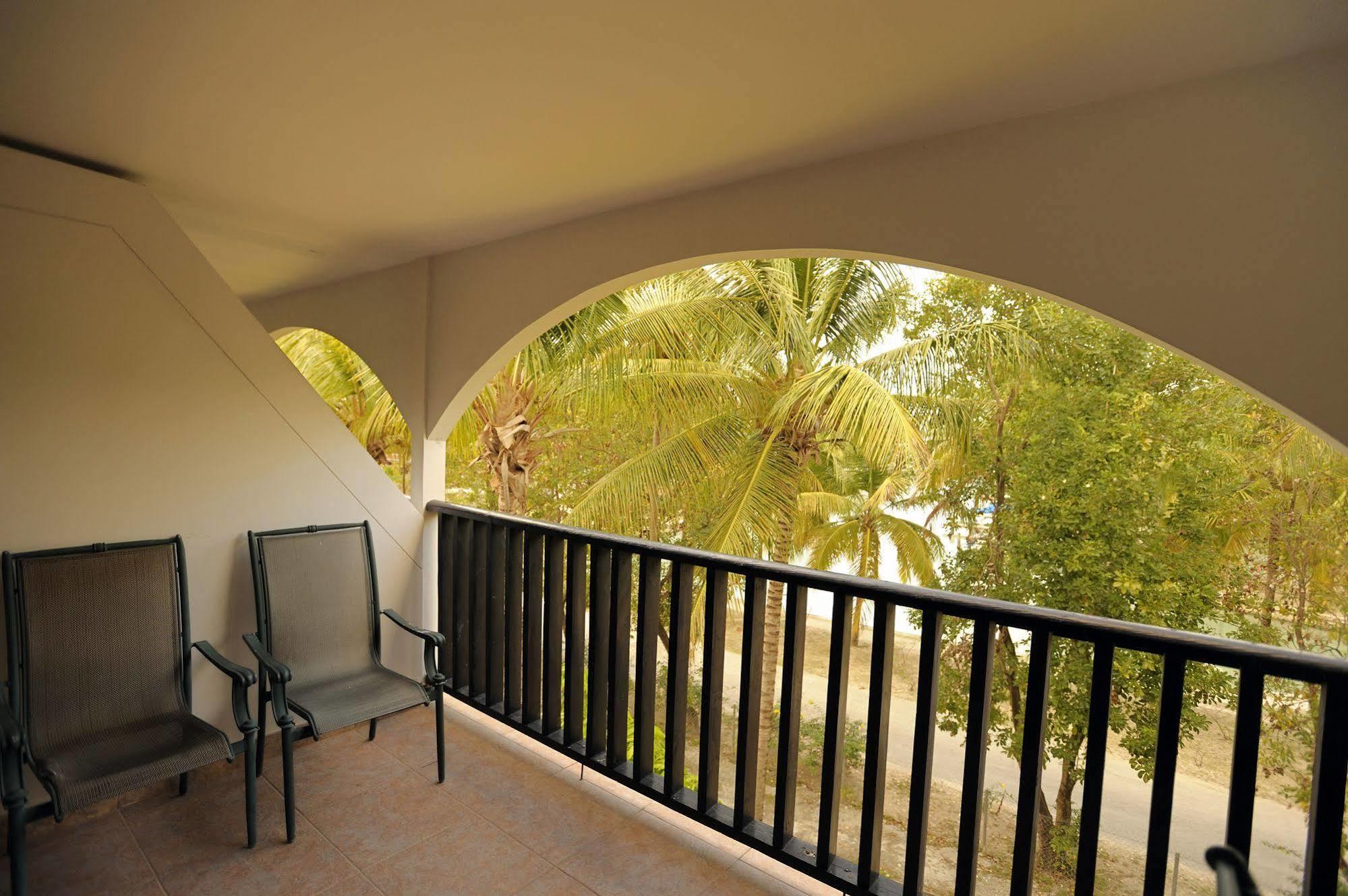 Jolly Harbour Tranquility Bay Antigua酒店 外观 照片
