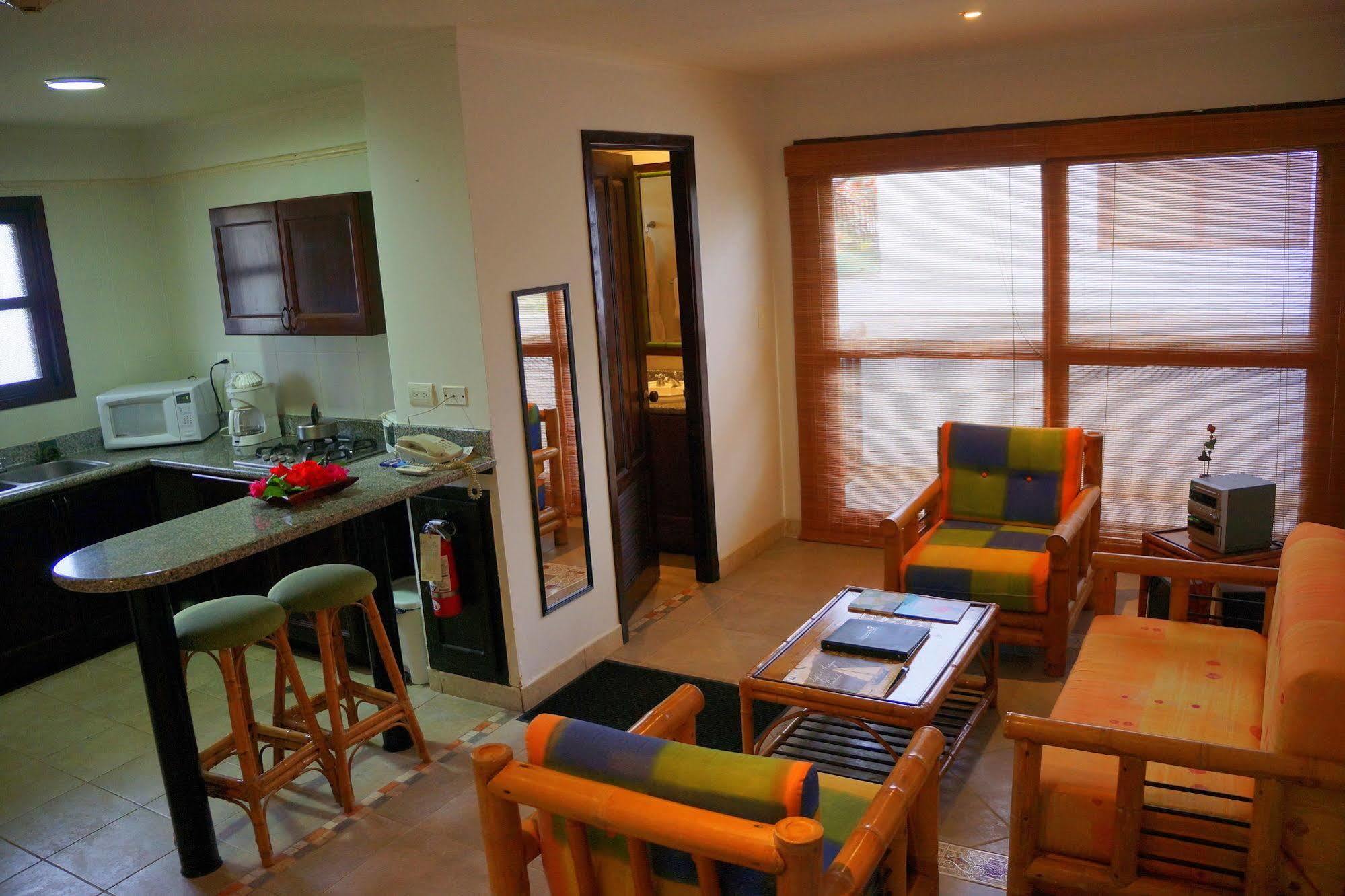 Jolly Harbour Tranquility Bay Antigua酒店 外观 照片